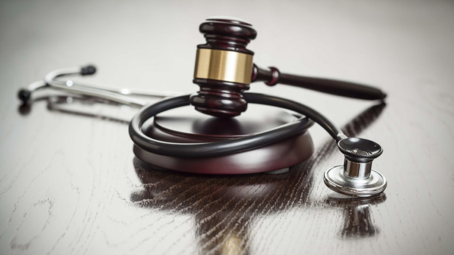 Zadośćuczynienie za błędną diagnozę i leczenie blad medyczny 3 900x506